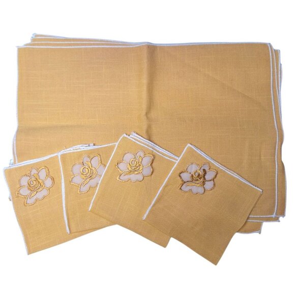 Retro Cloth Napkins Placemats Vintage Yellow Flower 16x11 inches Granny Dining - Picture 1 of 9